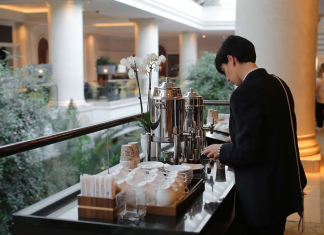 Hotel Crowne Plaza Frankfurt: Betriebsratsspitze vor Betriebsschließung gefeuert